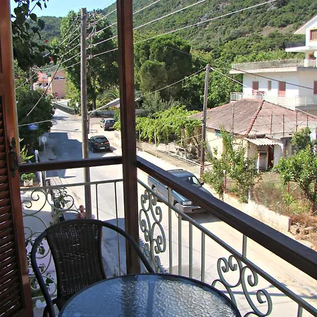 Kristi Apartamento