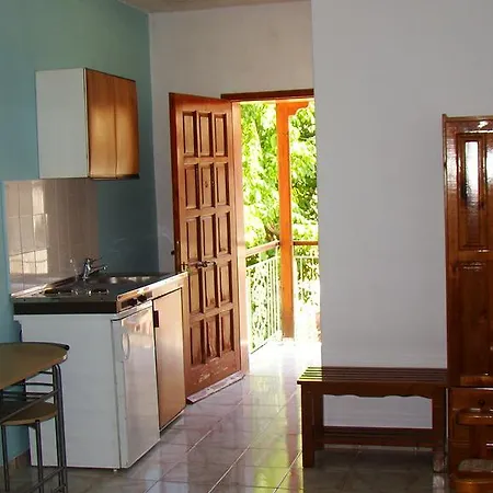 Apartment Kristi Poros (Kefalonia)