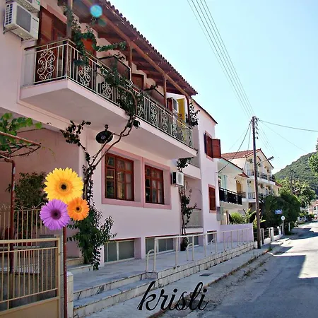 Apartment Kristi Poros (Kefalonia)